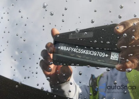 2019 BMW M850I xDrive z USA, uszkodzony, nr VIN WBAFY4C55KBX39709